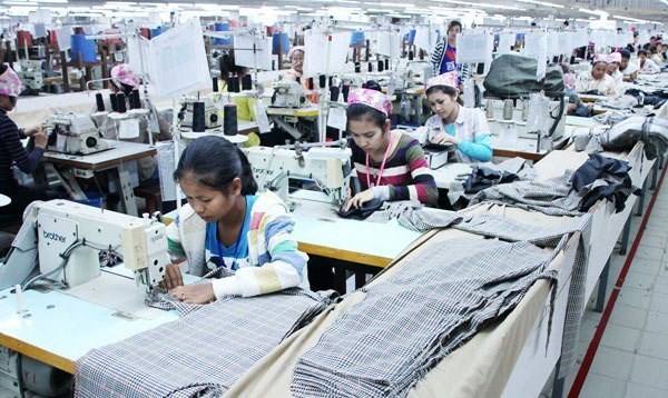 Le textile et l'habillement du Vietnam seduisent les investisseurs sud-coreens hinh anh 1