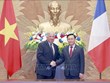 Le président du Sénat français termine sa visite au Vietnam