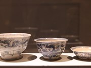 Des bols et assiettes à motif de dragon à cinq griffes sous la dynastie des Lê So