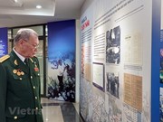 Une exposition sur la bataille « Diên Biên Phu aérien » à Hanoï