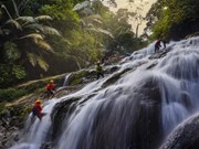 Quang Binh propose du tourisme d'aventure à Khe Nuoc Trong-Suoi Tien