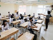 Les élèves de Hanoï retournent à l'école après trois mois de congés à cause du COVID-19