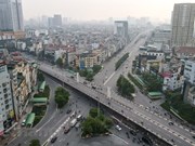Les rues de Hanoi sont à nouveau animées après l'assouplissement des restrictions 