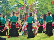 Préserver la culture du groupe ethnique Thai noir à Lai Chau à travers le festival Then Kin Pang