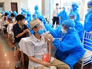 COVID-19 : Hanoï fait de gros efforts pour achever la première injection pour toute sa population 
