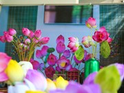 Le village de métier de Thanh Tiên, spécialisé dans la fabrication de fleurs en papier