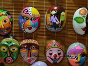Des masques racontent les histoires de la vie d’un artisan à Hoi An