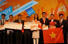 Informatique : une médaille de bronze pour le Vietnam au MOSWC 2015 