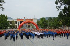 Les jeunes de Cao Bang et du Guangxi à un festival de l'amitié