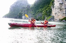 La baie de Ha Long en kayak 