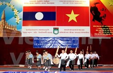 Laos : rentrée scolaire à l’école bilingue vietnamien-laotien Nguyên Du 