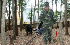 Déminage : aide sud-coréenne pour l’entraînement d'équipes vietnamiennes