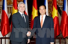 Le Premier ministre Nguyên Tân Dung promeut les relations Vietnam-République tchèque