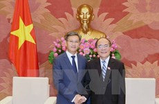 Le Vietnam attache une grande importance à ses relations avec le Laos