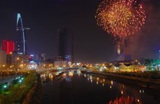 Ho Chi Minh-Ville : deux places de feu d’artifice pour le Nouvel An 2016