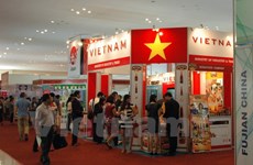 Des produits vietnamiens présentés à l’exposition de l'import-export au Cambodge