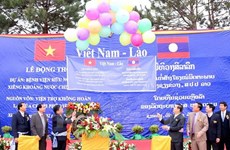 Le Vietnam aide le Laos à construire l’hôpital d’amitié de Xieng Khouang