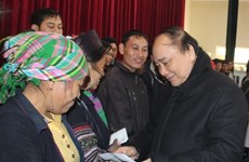 Le vice-PM Nguyen Xuan Phuc inspecte le règlement des séquelles du froid à Sa Pa