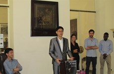 Nguyên Viêt Dung et Zoé Henri remportent le concours "Éloquence en ASEAN 2016"