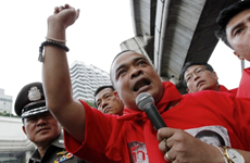 Thaïlande : les chemises rouges s'opposent au projet de nouvelle Constitution