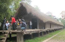 Rénovation des nhà rông et nhà dài du Musée d’ethnographie du Vietnam