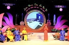 Binh Duong : Ouverture du festival de Đờn ca tài tử du Nam Bo oriental 2016
