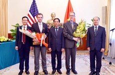 Deux dirigeants de l’USAID au Vietnam à l'honneur