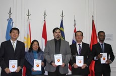 Un livre d'essais primés sur l’ASEAN présenté en Argentine
