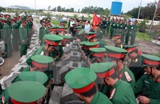 Inhumation des restes de soldats de Kien Giang et de Dong Thap tombés au Cambodge 