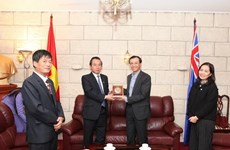 Le président du Front de la Patrie du Vietnam pour Hanoï en visite en Australie