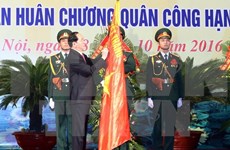 Commémoration de la 70e Journée traditionnelle des forces armées de Hanoï