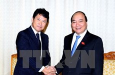 Le PM Nguyên Xuân Phuc reçoit le ministre conseiller japonais Nagai Katsuro