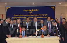 Réunion des ministres du Plan du Vietnam et du Cambodge