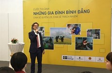 Lancement du concours photographique «Les familles vietnamiennes égalitaires»