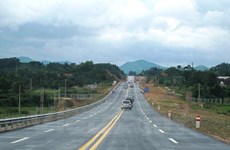 Le Vietnam et le Laos accélèrent le projet d'autoroute Hanoi-Vientiane