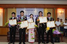 Distinction des dix jeunes illustres du Vietnam de 2016