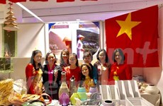 Charité : le Vietnam participe à la foire Bazaar en Ukraine