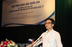  Le vice-Premier ministre Vu Duc Dam plaide pour une éducation ouverte