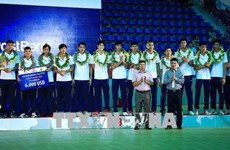 Volley-ball masculin : le Vietnam occupe la 3e place de la coupe LienVietPostBank 2018