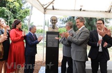 Inauguration d’un buste du Président Ho Chi Minh à Guadalajara (Mexique)