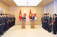 Vietnam-Japon : les deux PM président un point presse conjoint