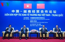 Le vice-PM Nguyen Xuan Phuc au forum de coopération économique et commerciale Vietnam-Chine