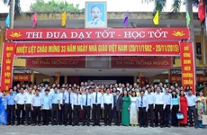 La Journée des enseignants vietnamiens fêtée dignement