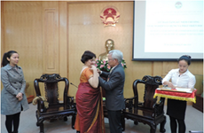 Distinction à l'ambassadrice d'Inde au Vietnam