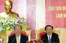 Des dirigeants se rendent à Hà Tinh