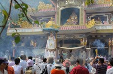 Tay Ninh: le site de Ba Den accueille son millionième touriste de l'année 