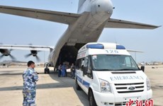 La Chine déploie un avion de transport sur le récif de Chu Thap   