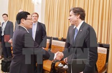 Le vice-PM Pham Binh Minh reçoit le premier secrétaire d'Etat adjoint américain