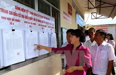 La présidente de l'AN inspecte les préparatifs des élections à Hâu Giang et Kiên Giang