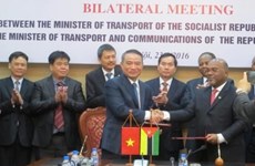 Vietnam, Mozambique intensifient leur coopération dans les transports 